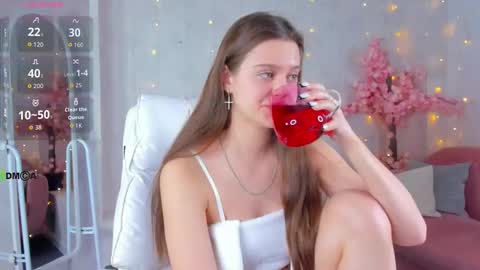 Renesmy online show from February 5, 11:31 pm