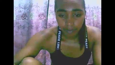 Snapshot of rephaleta chatting on February 18, 6:15 pm Rephaleta online show from February 18, 6:15 pm