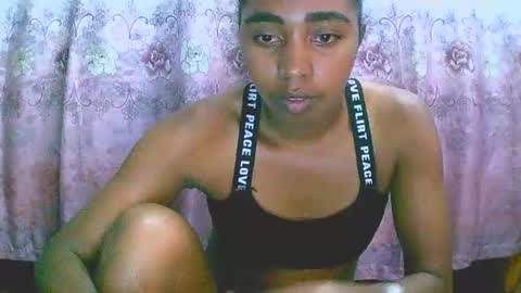 Snapshot of rephaleta chatting on March 2, 10:56 am Rephaleta online show from March 2, 10:56 am