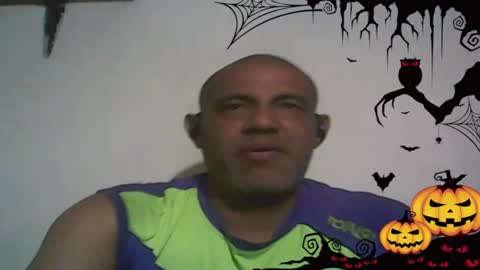 Snapshot of retlam37 chatting on October 27, 4:05 am Walter online show from October 27, 4:05 am