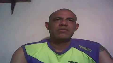 Snapshot of retlam37 chatting on November 16, 3:01 am Walter online show from November 16, 3:01 am