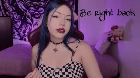 Snapshot of revenmiller_ chatting on September 17, 1:57 pm Reven online show from September 17, 1:57 pm