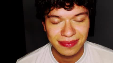 Snapshot of rexbunnybody chatting on March 12, 9:45 pm Rex online show from March 12, 9:45 pm