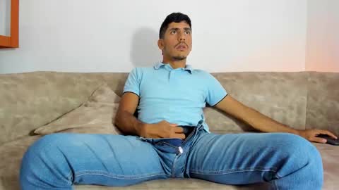 Snapshot of rexwildexplore chatting on November 27, 10:23 pm rexwildexplore online show from November 27, 10:23 pm