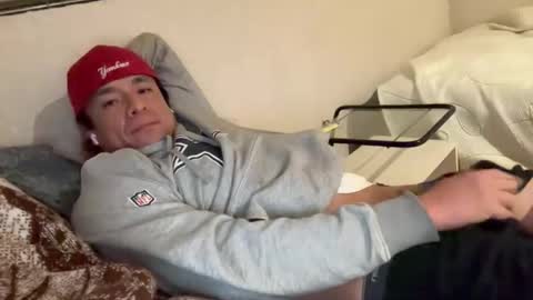 Snapshot of reyintrolp chatting on November 19, 5:29 am reyintrolp online show from November 19, 5:29 am