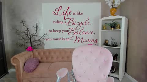   online show from October 1, 4:24 pm