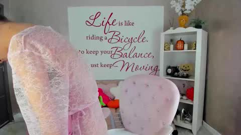   online show from November 23, 4:51 pm