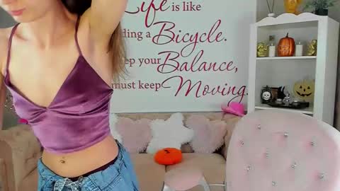   online show from November 25, 5:35 pm