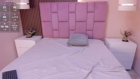 Reze  online show from April 18, 7:58 pm