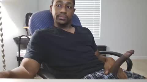 Snapshot of rfryre chatting on November 9, 12:25 pm Taye online show from November 9, 12:25 pm