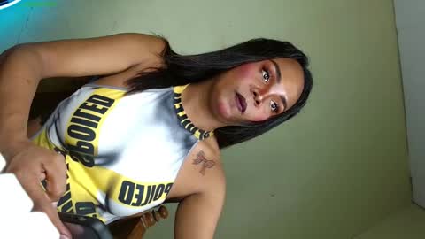 Snapshot of rhianasollway69 chatting on November 9, 5:28 am rhianasollway69 online show from November 9, 5:28 am