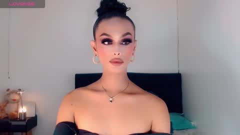 Snapshot of riannagarcia_ chatting on September 9, 3:28 am Rianna Garcia online show from September 9, 3:28 am