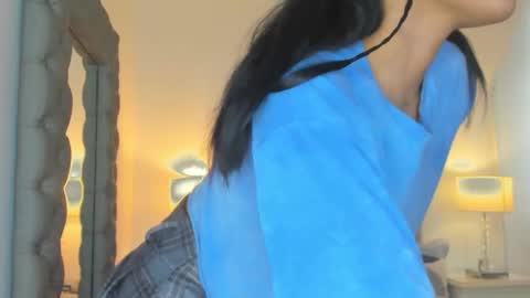 riby  online show from February 15, 7:21 pm