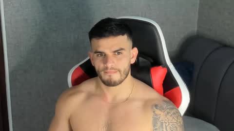 Snapshot of ricardogonzalez666 chatting on January 12, 10:22 pm ricardogonzalez666 online show from January 12, 10:22 pm