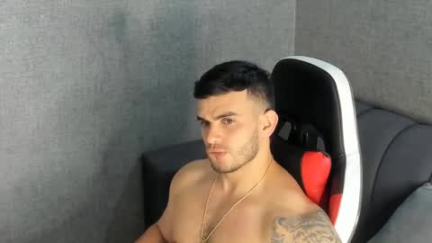 Snapshot of ricardogonzalez666 chatting on February 15, 11:58 pm ricardogonzalez666 online show from February 15, 11:58 pm