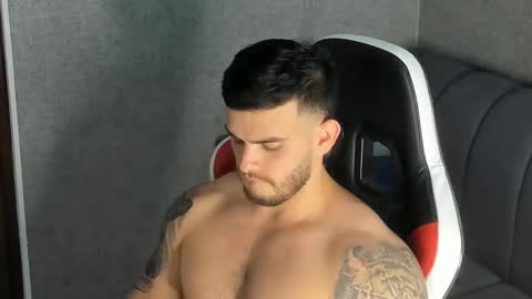 Snapshot of ricardogonzalez666 chatting on March 2, 10:27 pm ricardogonzalez666 online show from March 2, 10:27 pm