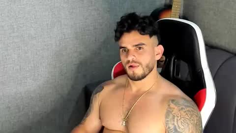 Snapshot of ricardogonzalez666 chatting on November 1, 11:07 pm ricardogonzalez666 online show from November 1, 11:07 pm