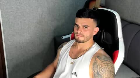 Snapshot of ricardogonzalez666 chatting on November 5, 1:16 am ricardogonzalez666 online show from November 5, 1:16 am