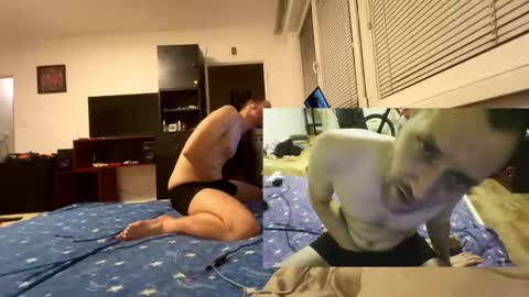 Snapshot of ricciardio chatting on September 16, 10:44 pm ricciardio online show from September 16, 10:44 pm