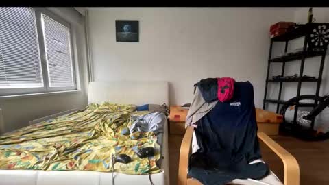 Snapshot of ricciardio chatting on October 9, 10:35 am ricciardio online show from October 9, 10:35 am