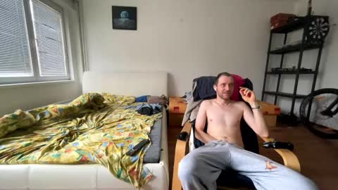 Snapshot of ricciardio chatting on October 10, 9:41 am ricciardio online show from October 10, 9:41 am