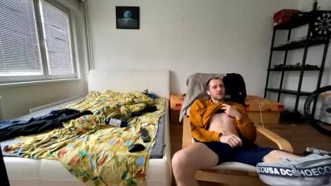 Snapshot of ricciardio chatting on October 11, 12:04 pm ricciardio online show from October 11, 12:04 pm