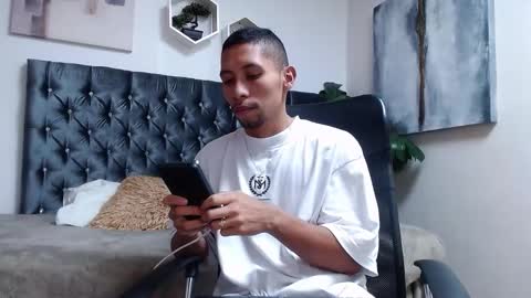 Snapshot of richar_voller chatting on September 29, 11:15 am richar_voller online show from September 29, 11:15 am