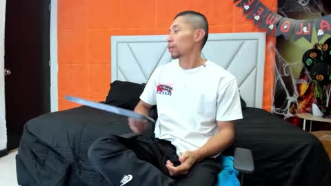 Snapshot of richar_voller chatting on October 25, 11:29 am richar_voller online show from October 25, 11:29 am