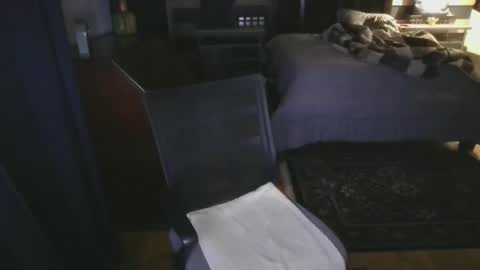 Snapshot of richie_and_rich chatting on November 23, 10:37 am richie_and_rich online show from November 23, 10:37 am