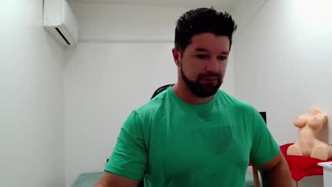 Snapshot of richrolland chatting on December 20, 9:49 am Rickseduction online show from December 20, 9:49 am