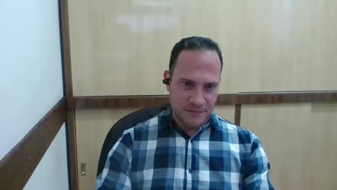 Snapshot of rick503835 chatting on October 28, 1:36 pm Rick Arian online show from October 28, 1:36 pm