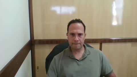 Snapshot of rick503835 chatting on November 10, 3:22 pm Rick Arian online show from November 10, 3:22 pm