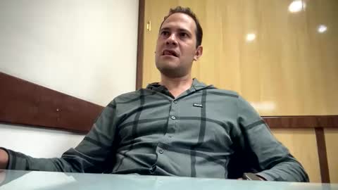 Snapshot of rick503835 chatting on November 18, 3:16 pm Rick Arian online show from November 18, 3:16 pm