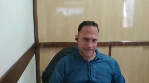 Snapshot of rick503835 chatting on November 24, 3:23 pm Rick Arian online show from November 24, 3:23 pm