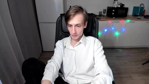 Snapshot of rick_reed chatting on December 16, 12:26 am Rick online show from December 16, 12:26 am