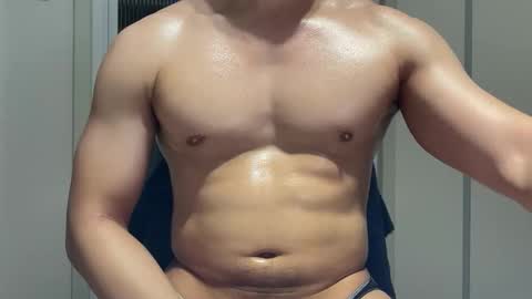 R online show from January 17, 9:39 am