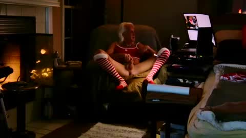 Snapshot of ricks4fun chatting on December 14, 3:18 am PINK HOLE TWINK online show from December 14, 3:18 am
