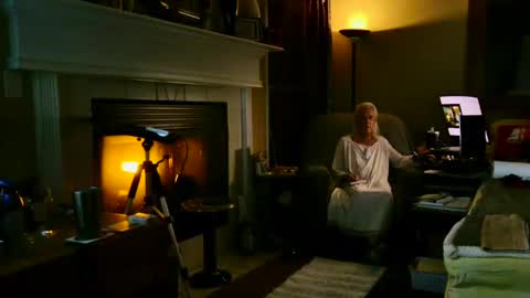 Snapshot of ricks4fun chatting on February 8, 5:18 am PINK HOLE TWINK online show from February 8, 5:18 am