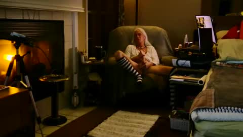 Snapshot of ricks4fun chatting on February 28, 8:53 am PINK HOLE TWINK online show from February 28, 8:53 am