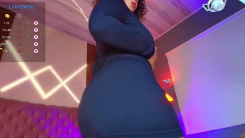 Snapshot of rihanna_rose chatting on October 3, 4:20 am Riha online show from October 3, 4:20 am