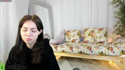 Snapshot of rihanna_walker chatting on October 14, 2:01 am rihanna_walker online show from October 14, 2:01 am