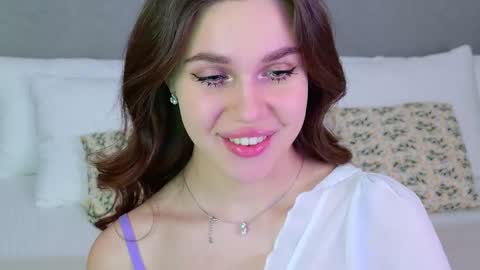 Snapshot of rihannariley chatting on November 28, 5:15 pm Rihanna online show from November 28, 5:15 pm