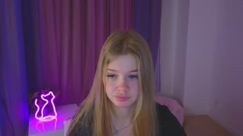 Snapshot of riinaaa chatting on October 12, 8:30 pm Rina online show from October 12, 8:30 pm