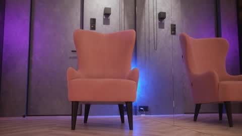    if you wanna buy smth stockingsph etc  custom videos or pics  online show from December 5, 10:44 am