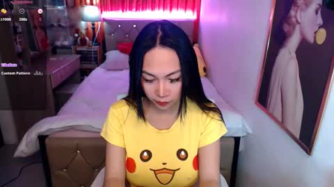 Snapshot of rileymillerx chatting on February 28, 10:41 am Riley online show from February 28, 10:41 am