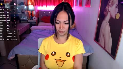 Snapshot of rileymillerx chatting on March 10, 9:32 am Riley online show from March 10, 9:32 am