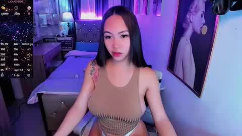 Snapshot of rileymillerx chatting on September 22, 2:30 pm Riley online show from September 22, 2:30 pm