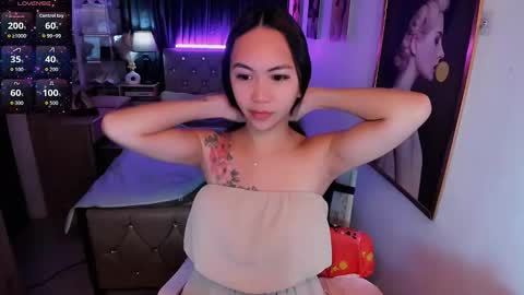 Snapshot of rileymillerx chatting on October 13, 12:54 am Riley online show from October 13, 12:54 am