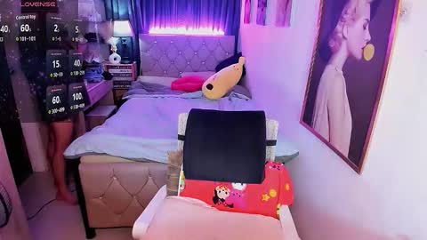 Snapshot of rileymillerx chatting on October 14, 12:00 am Riley online show from October 14, 12:00 am