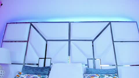 Riley online show from February 6, 11:32 am